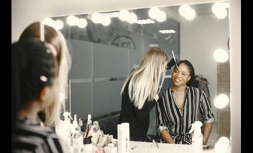 bridal makeup artist Pokhara Aastha Beauty Parlour